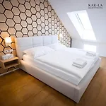 Kar-la * Dolni Vestonice