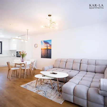 Apartahotel Kar-la *