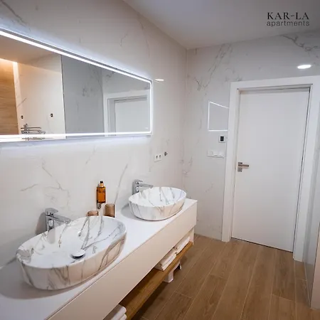 Hotel apartamentowy Kar-la *