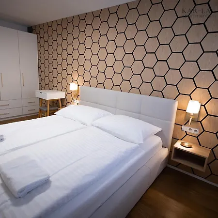 Hotel apartamentowy Kar-la