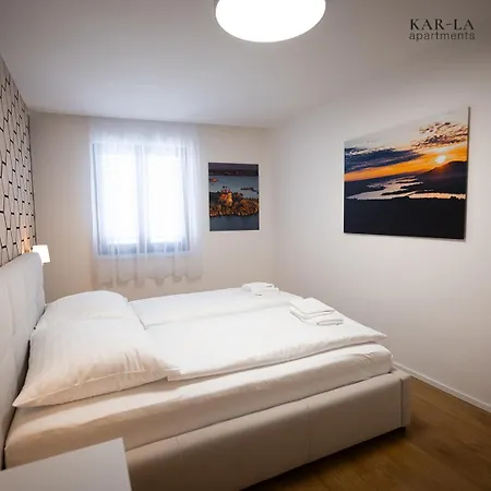 Kar-la Apartahotel *