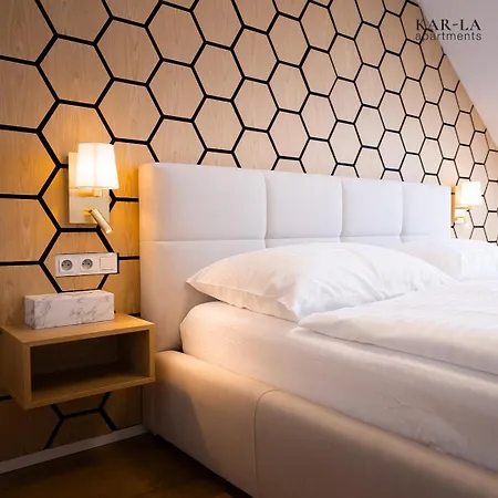 Hotel apartamentowy Kar-la *