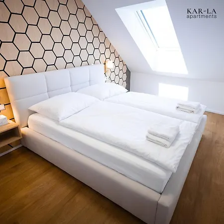 Kar-la Apartahotel *