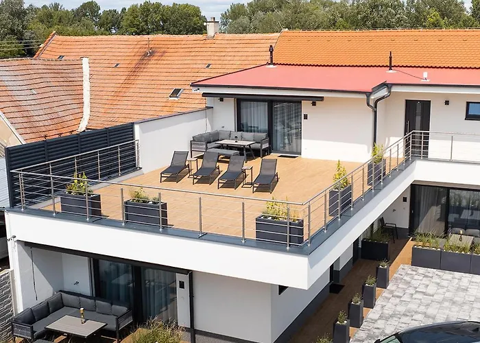 Kar-la Apartahotel *