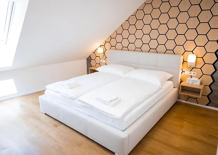 Aparthotel Kar-la *